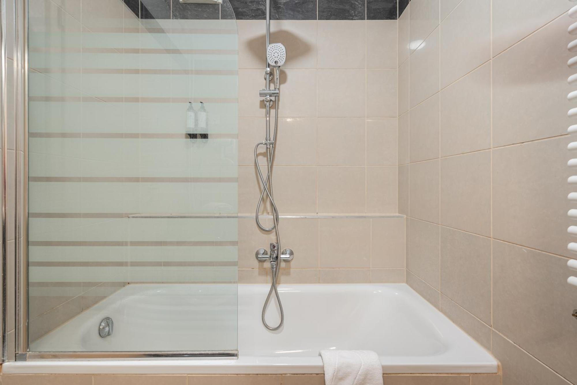 D16 - Gozsdu Garden Residence - Best Location By Bqa Βουδαπέστη Εξωτερικό φωτογραφία